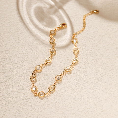 Chevillère en Cuivre Plaqué Or 18K avec Zircone Ronde pour Femme Chaîne de Pied Géométrique Minimaliste Bijoux Cadeau de Mariage