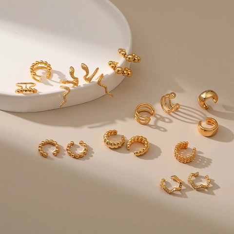 Boucles d'Oreilles Clip Serpent en Cuivre Plaqué Or 18K Géométrique Minimaliste Sans Perçage Femme Bijoux Trendy Strass