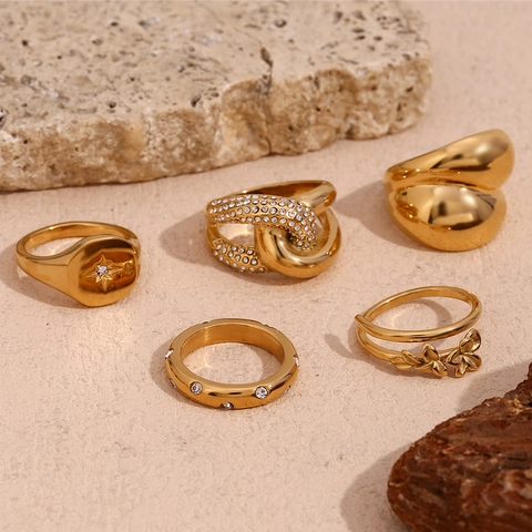 Anelli in Acciaio Inossidabile di Moda per Donna Placcati Oro 18K Stella Polare Fiore Anello con Sigillo Zirconia Intarsiata Gioielli Geometrici