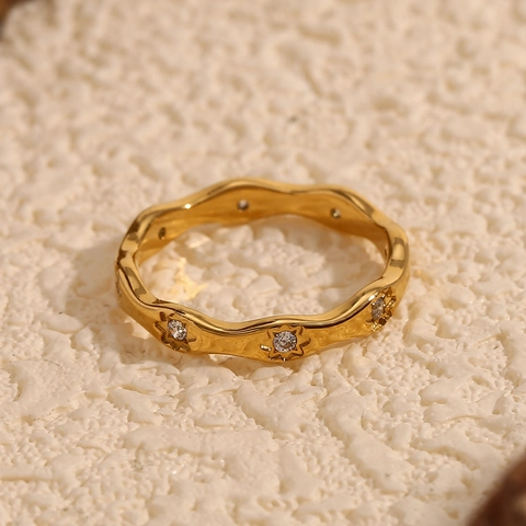 Wavy Star Ring 18K Gold Plated Stainless Steel White Zircon Inlaid Minimalist Elegant Jewelry For Women