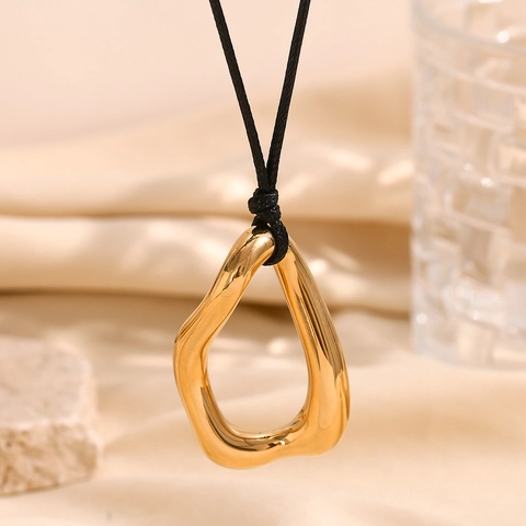 Minimalist Stainless Steel Irregular Geometric Hollow Pendant Necklace 18K Gold Plated Cord Chain Jewelry For Women Gift