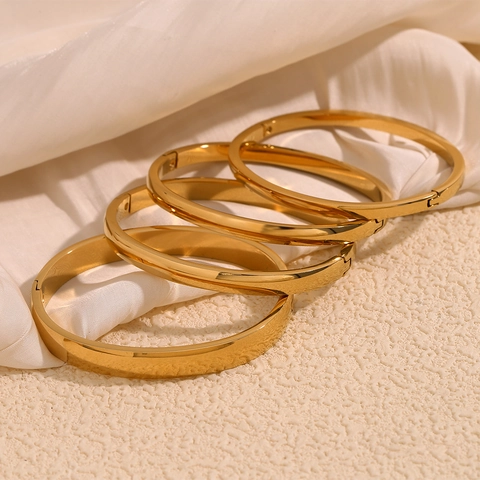 Minimalist Stainless Steel Bangle Bracelet For Women 18K Gold Plated High Polish Mirror Finish Hinged Clasp Jewelry