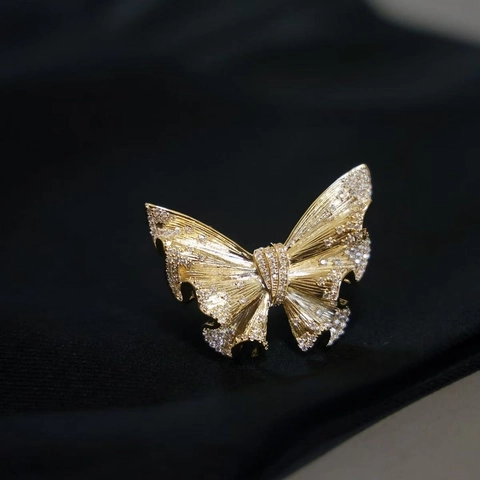 Luxus Gold Legierung Schmetterling Brosche Anstecknadel Für Damen Mit Funkelnden Zirkonia Texturierten Flügeln Für Hochzeit