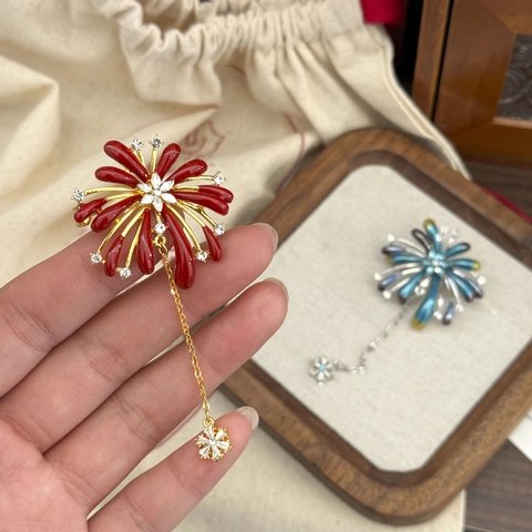 Luxury Alloy Rhinestone Firework Tassel Brooch For Women Vintage Elegant Firework Shape Lapel Pin Wedding Banquet Jewelry Gift