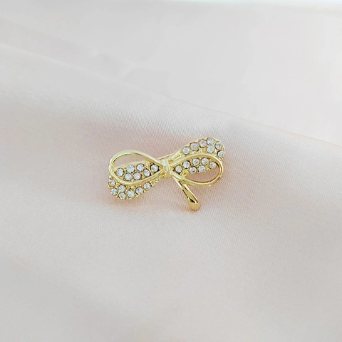 Elegant Gold Alloy Bow Brooch For Women With Sparkling Rhinestone Inlaid Korean Style Decorative Clothing Pin Jewelry Gift