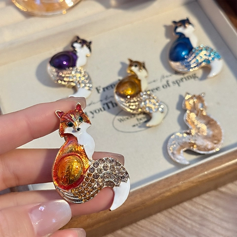 Broche Renard Vintage en Émail d'Alliage Avec Strass Incrustés Épingle de Revers Animale pour Femme Bijoux Cadeau pour Fête Banquet Accessoire