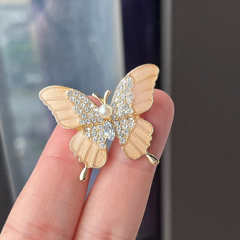 Vintage Legierung Schmetterling Brosche Mit Künstliche Perle Strass Eingelegt Elegante Emaille Brosche Für Damen Anzug Mantel