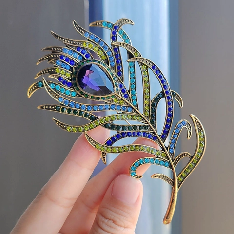 Vintage Alloy Peacock Feather Brooch With Multicolor Rhinestones Purple Teardrop Gemstone Fashion Animal Brooch For Women Men