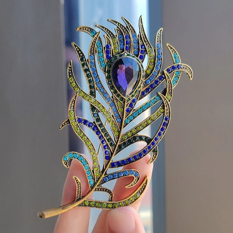 Vintage Alloy Peacock Feather Brooch With Multicolor Rhinestones Purple Teardrop Gemstone Fashion Animal Brooch For Women Men