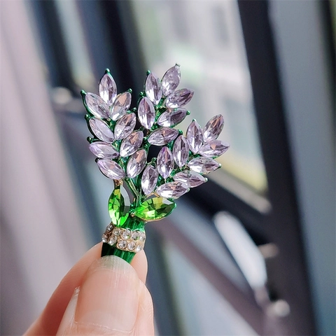 Elegante Spilla a Forma di Bouquet di Lavanda Viola per Donna in Lega con Cristalli Strass Smalto Gioielli alla Moda