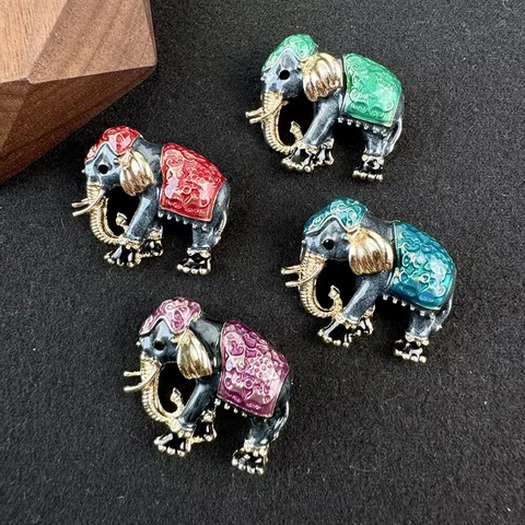 Spilla Retro in Smalto a Forma di Elefante per Uomo Donna in Lega a Forma di Animale Placcata Oro Accessori Abbigliamento Regalo