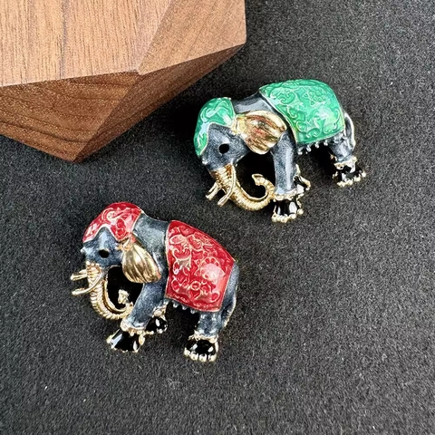 Spilla Retro in Smalto a Forma di Elefante per Uomo Donna in Lega a Forma di Animale Placcata Oro Accessori Abbigliamento Regalo