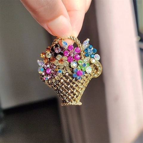 Vintage Alloy Multi-Color Rhinestone Flower Basket Brooch For Women Suit Corsage Coat Scarf Clip Creative Fashion Jewelry