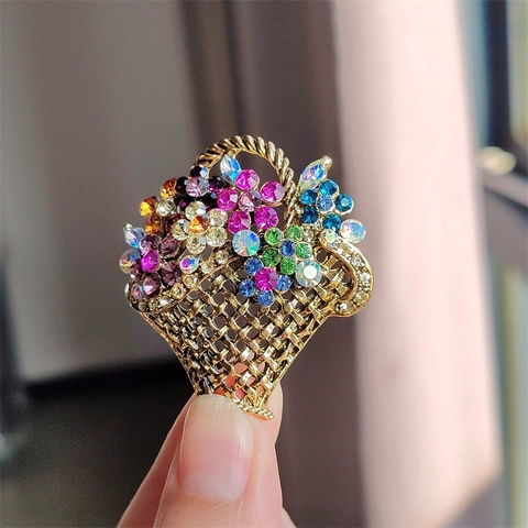 Vintage Alloy Multi-Color Rhinestone Flower Basket Brooch For Women Suit Corsage Coat Scarf Clip Creative Fashion Jewelry