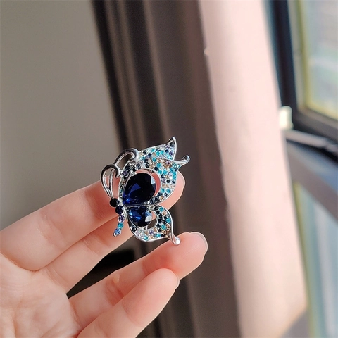 Vintage Legering Vlinder Broche Voor Vrouwen Luxe Strass Kristal Insect Corsage Mode Pak Speld Sieraden Accessoire