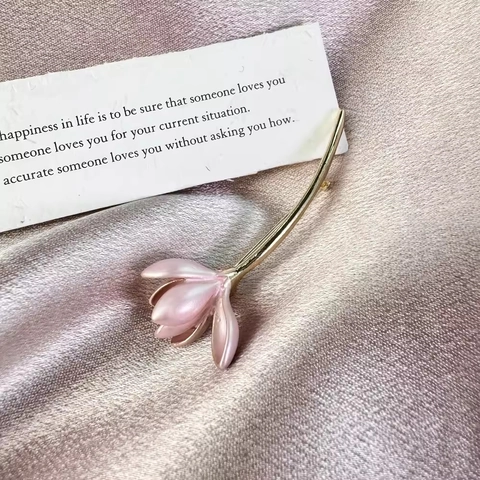 Vintage Palast Stil Rosa Lotus Blume Brosche Pin Elegante Legierung Künstliche Perle Seerose Anstecknadel Schmuck Für Damen