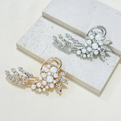 Elegante Broche de Perlas Artificiales de Aleación de Estilo Coreano para Mujer Broche de Lazo de Strass Vintage Hebilla de Bufanda Joyería
