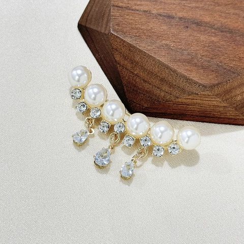 Elegante Spilla in Lega con Künstliche Perle e Nappine con Pendenti in Cristallo a Goccia di Strass Stile Vintage Francese Donna Spilla per Abito