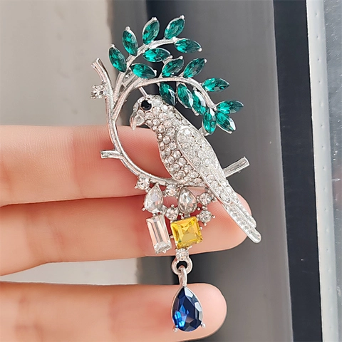Spilla Vintage in Stile Cinese a Forma di Uccello Gazza in Lega Con Ramo di Cristallo e Strass Multicolore Gioielli Donna