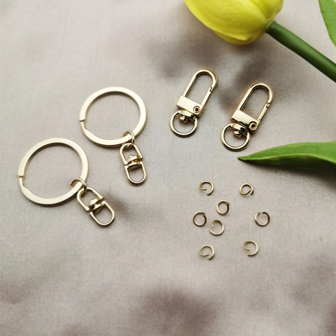 Lot d'Accessoires de Porte-clés en Métal Doré DIY Fermoir Mousqueton Anneaux Ouverts Porte-clés pour Création de Bijoux Sac à Main