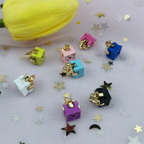 DIY Alloy Baked Paint 3D Gift Box Charms With Bowknot Jewelry Making Pendants For Earrings Bracelets Necklaces Christmas Accessories