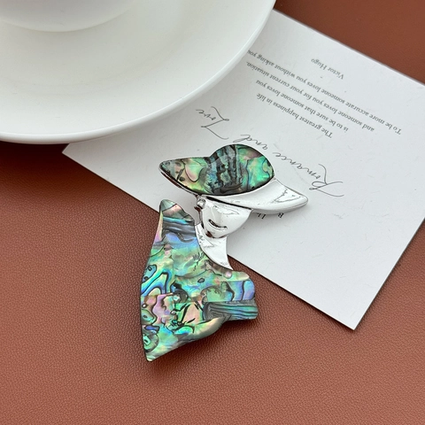 Broche de Aleación Vintage con Silueta de Mujer y Concha de Abulón Elegante Broche de Madreperla Retro para Mujer Joyería