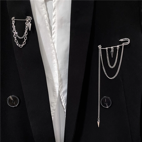 Punk Style Silver Alloy Safety Pin Brooch With Metal Chains And Cone Pendants Industrial Design Suit Accessory For Unisex Daily Wear
