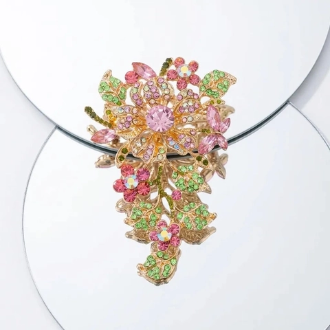 Luxury Alloy Rhinestone Flower Brooch For Women Vintage Court Style Floral Corsage Accessories For Wedding Banquet Party
