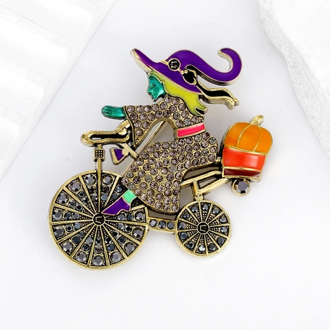 Halloween Creative Cartoon Witch Riding Bicycle Brooch With Rhinestones And Enamel Alloy Pumpkin Bike Pin For Party Jewelry Decoration