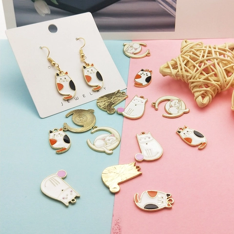 DIY Emaille Kat Bedeltjes Schattig Cartoon Maan Kat Dier Legering Hangers Voor Sieraden Maken Handgemaakte Oorbel Armband Ketting Accessoires