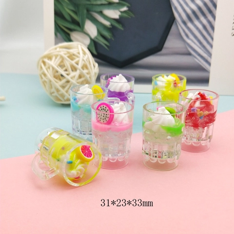 Simulation Mini Chope à Bière Tasse de Boisson Charmes en Résine 3D Fruits Crème Dessert Pendentifs Pour DIY Boucle d'Oreille Collier Porte-Clés Bijoux