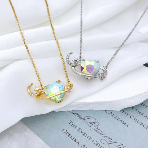 Elegant Copper Heart Planet Pendant Necklace Moon Star Saturn Ring Rhinestone Inlaid Clavicle Chain Jewelry For Women Gift