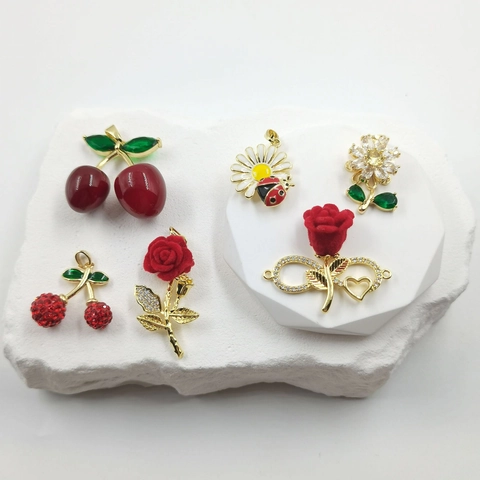 Elegant Copper Flower Cherry Rose Pendant Only Without Chain Rhinestone Flocked Floral Sweet Jewelry Necklace Accessories