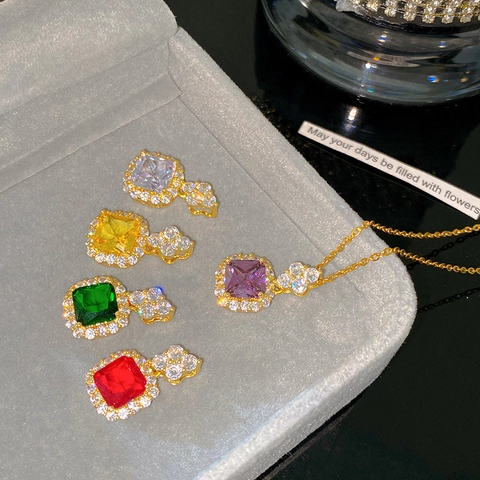 Luxury Square Zirconia Pendant Necklace For Women Stainless Steel Chain Copper Halo Setting Refined Flower Choker Jewelry