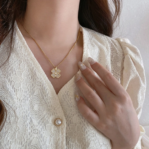 Elegant Four Leaf Clover Necklace Titanium Steel Gold Plated Cat's Eye Stone Rhinestone Pave Clavicle Chain Jewelry For Women