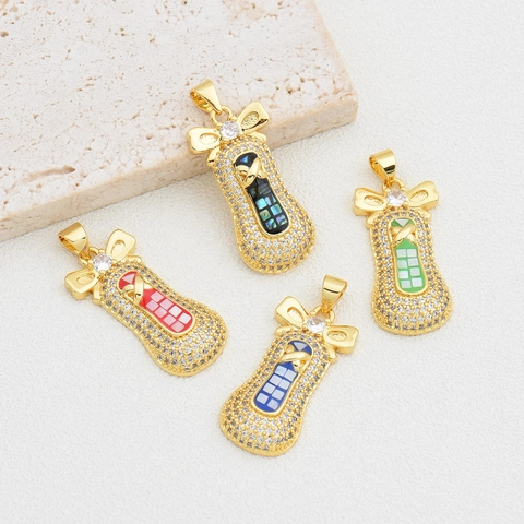 Ciondolo a Forma di Scarpetta da Ballo in Rame di Moda Zirconia Intarsiata Fiocco Elegante Gioielli Donna per Appuntamenti