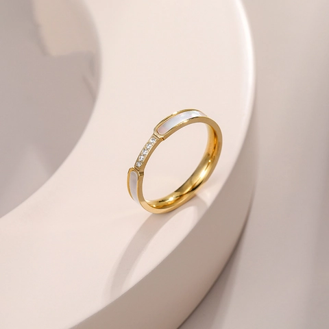 Elegant Titanium Steel Ring For Women Rose Gold Plated Mother Of Artificial Pearl Shell Inlaid Zirconia Minimalist Fashion Jewelry