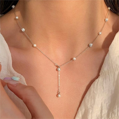 Elegant Titanium Steel Artificial Pearl Y-shaped Tassel Necklace Rhinestone Pave Gypsophila Clavicle Chain Jewelry For Women