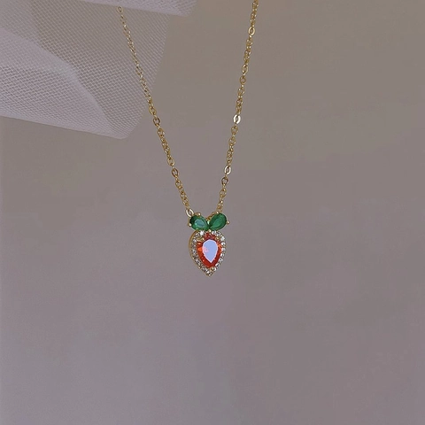 Titanium Steel Carrot Pendant Necklace Sweet Rhinestone Clavicle Chain Jewelry For Women Gift
