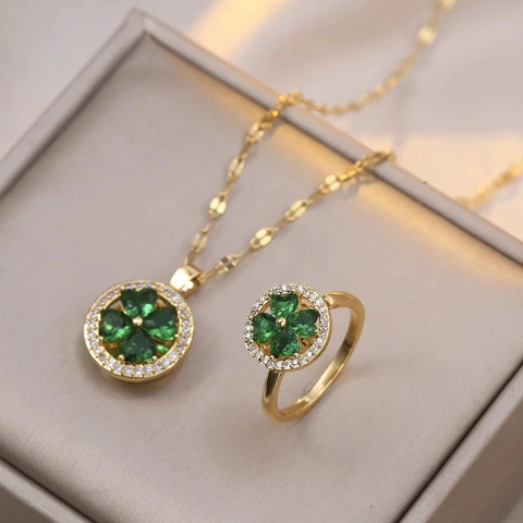 Rotating Four Leaf Clover Emerald Green Zircon Open Ring For Women Gold Plated Lucky Finger Ring Fashion Jewelry