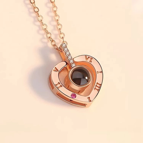 Stainless Steel Heart Projection Necklace With Roman Numerals Rhinestone Alphabet Pendant Memorial Jewelry For Women Gift