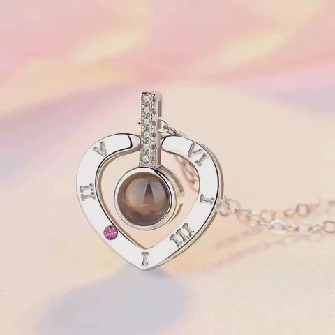 Stainless Steel Heart Projection Necklace With Roman Numerals Rhinestone Alphabet Pendant Memorial Jewelry For Women Gift