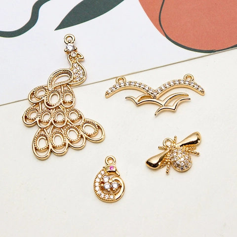 Copper Micro Pave Zirconia Bird Pendant Charms For Jewelry Making Gold Plated Animal Swallow Bee Peacock Pigeon Jewelry Findings