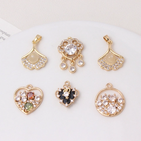 Copper Micro Pave Zirconia Heart Shell Ginkgo Leaf Ruyi Lock Pendants For DIY Necklace Bracelet Making Women Jewelry Charms