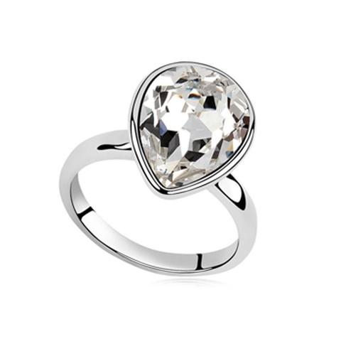 Teardrop Glass Crystal Alloy Ring For Women Elegant Water Drop Pear Cut Silver Plated Minimalist Fashion Statement Finger Ring