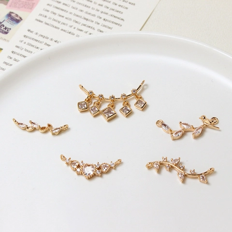 DIY Rame Micro Pavé Zircone Connettore Maglie Per Creazione Gioielli Placcato Oro Ramo Cuore Sorriso Barra Pendente Componenti