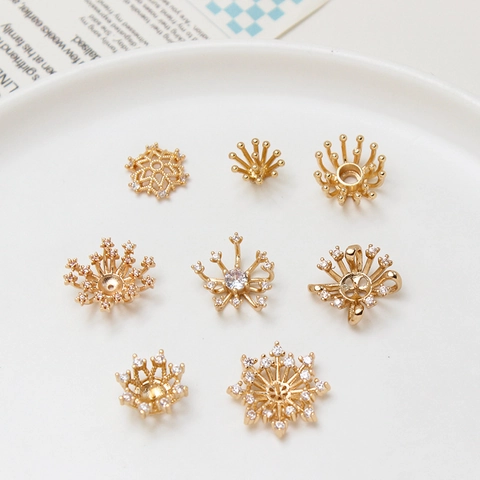 Copas de Flores de Cobre y Circonia Copo de Nieve Accesorios DIY de Joyería Corazón de Flor Chapado en Oro