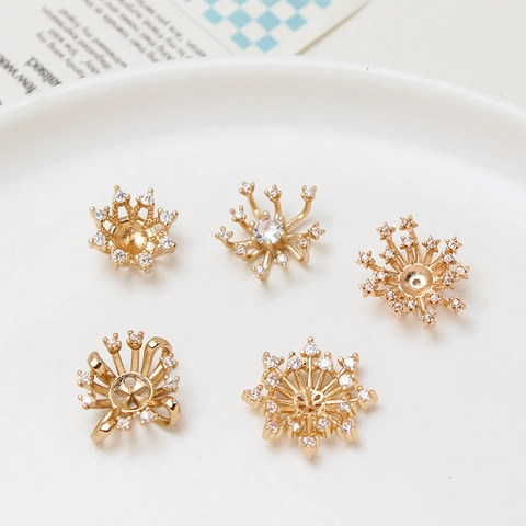 Copas de Flores de Cobre y Circonia Copo de Nieve Accesorios DIY de Joyería Corazón de Flor Chapado en Oro