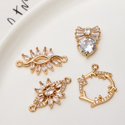 Pendentif Fleur de Rose en Cuivre Micro Pavé Zirconia Accessoires Bijoux DIY Connecteurs Plaqué Or pour Fabrication de Colliers