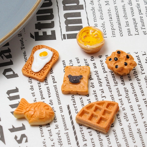 Miniature Resin Simulation Bread Food Charms For DIY Crafts Phone Case Decor Bakery Cake Croissant Baguette Waffle Toast Charms